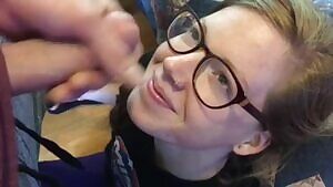 Nerdy amateur gets nuts' juice unloaded on her face