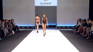 Runway Model With Gap And Ass You Can See From The Front