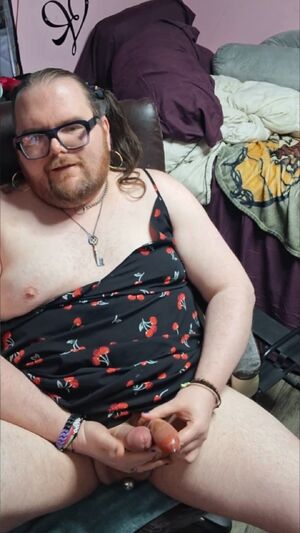 Enby Sluts Frotting Homemade Sex Toy