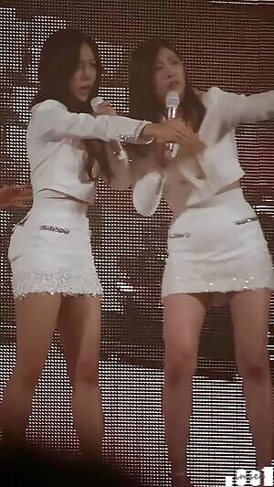 Apink - Hayoung's Thigh Gap