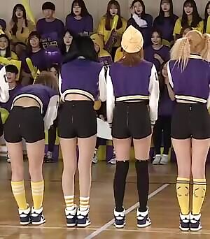 Twice - Momo, Nayeon, Mina & Sana