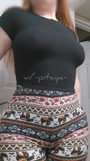 Braless Pokies Tease