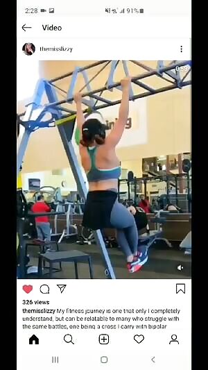 She makes working out look good