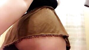 You wouldn't even have to take my shorts off to fuck me ❤️