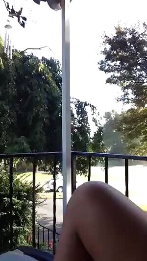 Sexy blonde is a show off