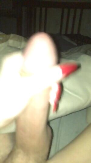 Thinking I should make a snap for my nudes, anyone agree?