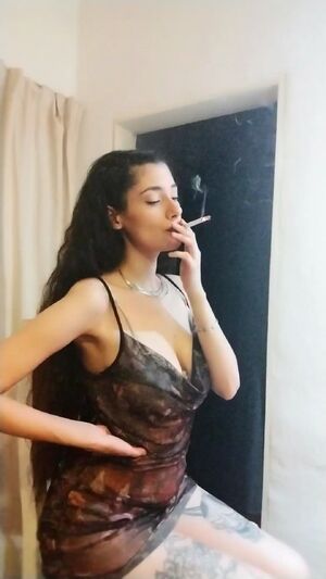 Cigar fetish Big Tits Brunette Smoking