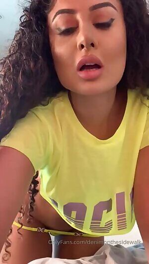 Yes, she shoots Porn 🇮🇳🍆✊🏾🙌🏽🔥