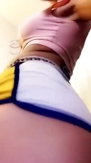 I take off my clothes after workout at home