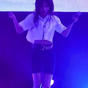 Red Velvet Seulgi - Tight Ass