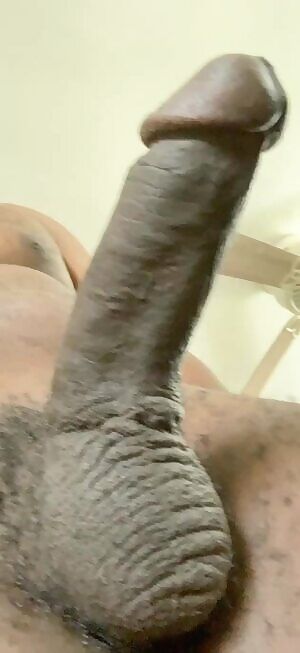 Get on your knees and suck this dick! 😈🍆26