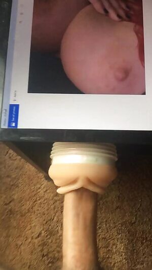 Cumming over u/the-slut-abides