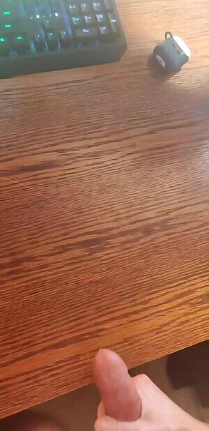 I'm back! And with another hot cumshot