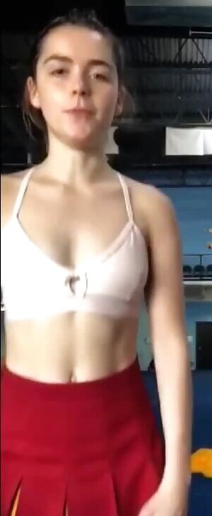 Kiernan Shipka is one cute little dumpster