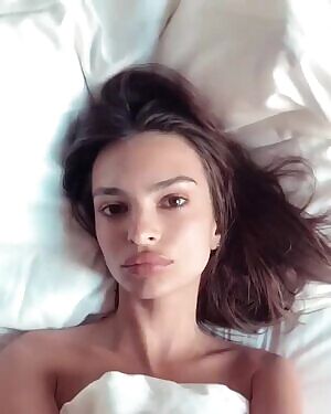 Emily Ratajkowski