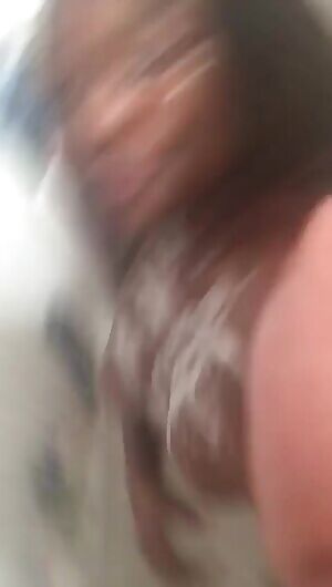 Kik: Lolipopcity1. I’m all clean💦 message me to get me dirty again 👉🏽👌🏾