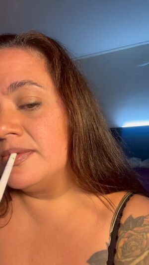 OnlyFans FEMDOM MILF NSFW Smoking