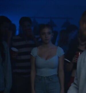 Sydney Sweeney's tits are huge