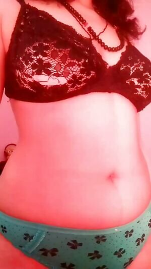 Here's a prove that my panties can't contain half of my ass🐺 please ignore the cut in the pra.