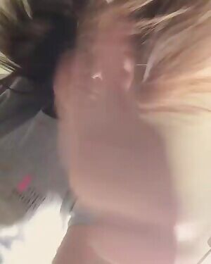 PAWG fights with her phone. Yes, you read that right. Finishes with a 