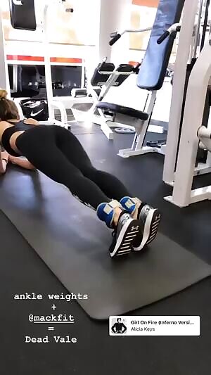 Vale Genta Working That Ass