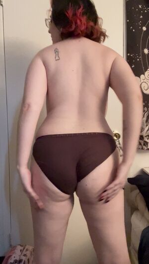 Thick MILFs Ass Bubble Butt Jiggle