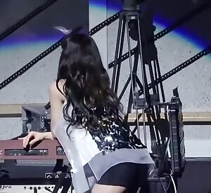 SNSD Taeyeon - The Magic Of Christmas Time