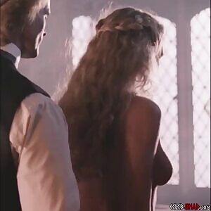 Liz Hurley nekkid at 21 in just-released footage! Slow mo for your viewing pleasure : D