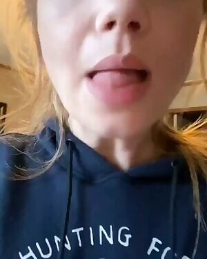More long thick tongue