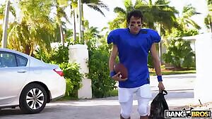 Lesson With Squirting MILF Melissa Lynn