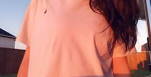 Just took my dogs out and ilmed this for you dirty boys and girls ;p enjoy 💋 pm for more 🙇‍♂️💵