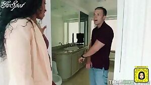 Bad Milfs - Mya Mays &amp; Yasmine de Leon