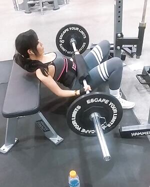 Hip thrusts at the gym