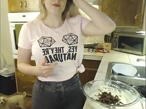 MoxyMary In The Kitchen