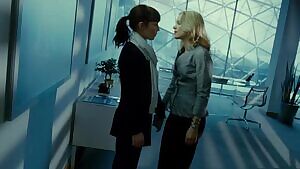 Rachel McAdams & Noomi Rapace LESBIAN kiss