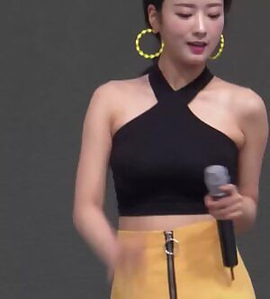 Apink - Bomi's Big Bouncy Boobs