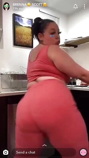 Ghetto white girls>>>