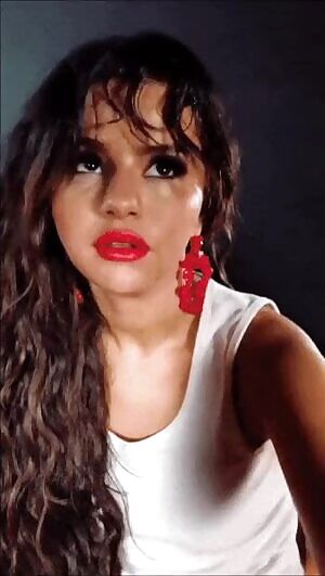 Selena Gomez slutty face make me so hard🔥🔥