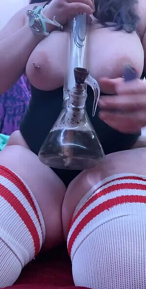 Virtually toke with me if you’re feeling lonely. Gotchu daddy