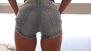 I loves to suck him and drain his nuts till I get oral creampie!