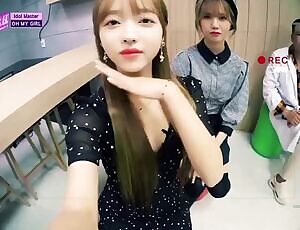 Oh My Girl Yooa Kiss