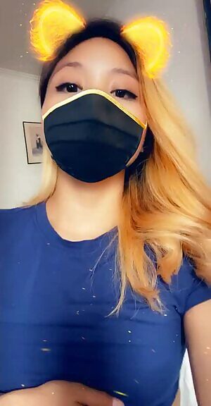 Do you like my mask?