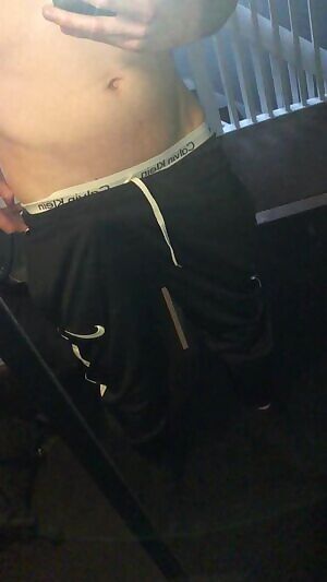 21UK Looking for someone to talk and trade with, no preference as long as 18+ ;)