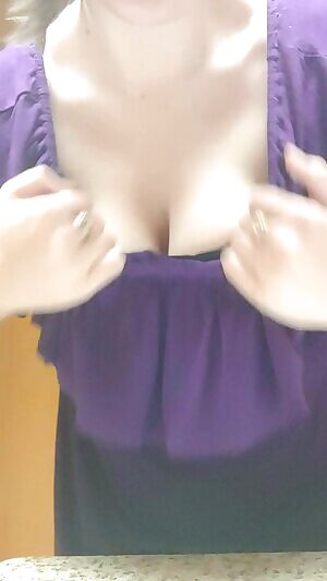 I get easily distracted at work.