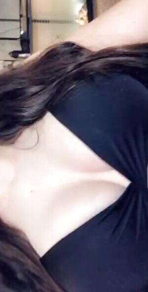 first post here 🥰 pm for more 💵🙇‍♂️