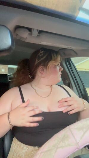My public flash🤭I’m ovulating
