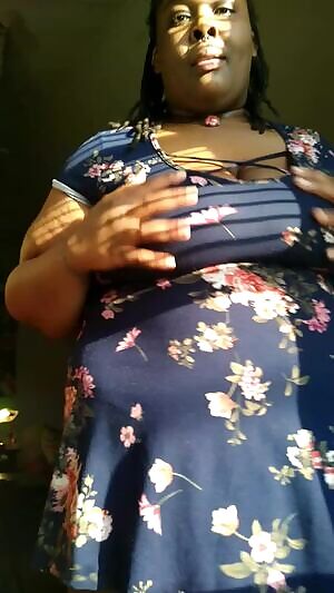 I wanna show you what's under my dress, maybe you'll wanna take it off me 😽