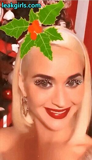 Merry Christmas my horny fans I will keep you in my mind when I masturbate