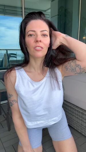 Sportswear Brown Eyes Brunette Clothed Eye Contact