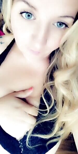 Somedays I just can't keep my hands off... ❤️